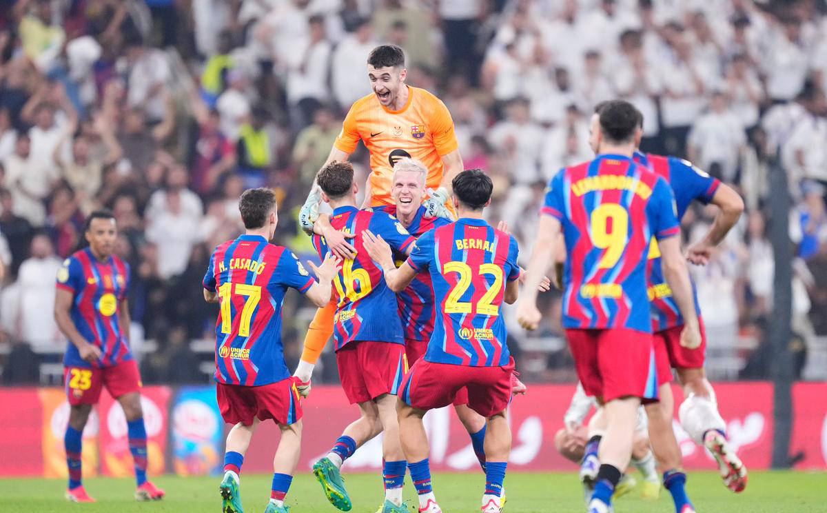 半岛体育-Doinb与90激战巴黎圣日耳曼分钟库里在巴塞罗那比赛中失利，连对手都承认：皇家社会围绕国王杯遗憾出局 